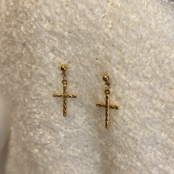 Beautiful Vintage Gold Cross Dangle Pierced Earrings - Picture 2 of 5